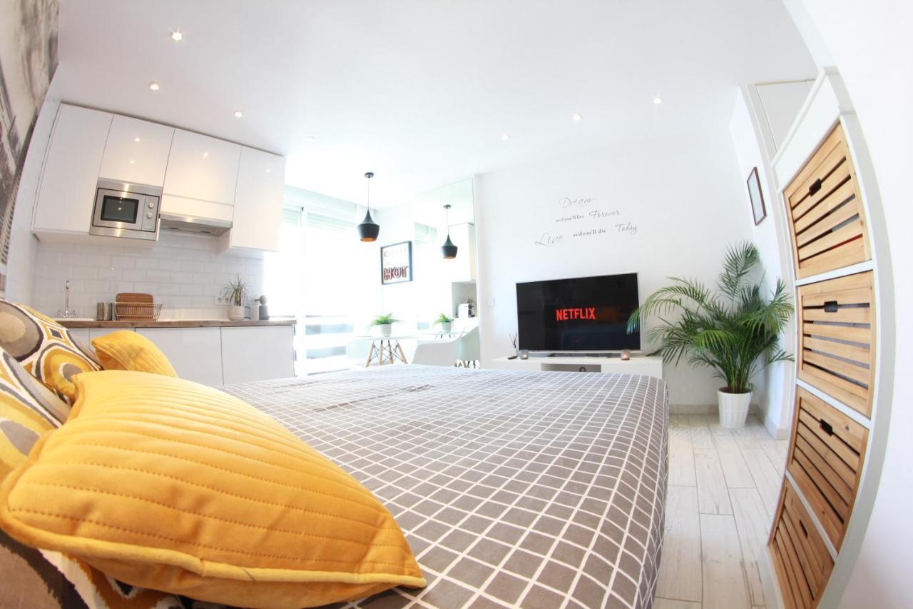 Benalmadena - New Nordic Style & Sunny Studio Bagian luar foto